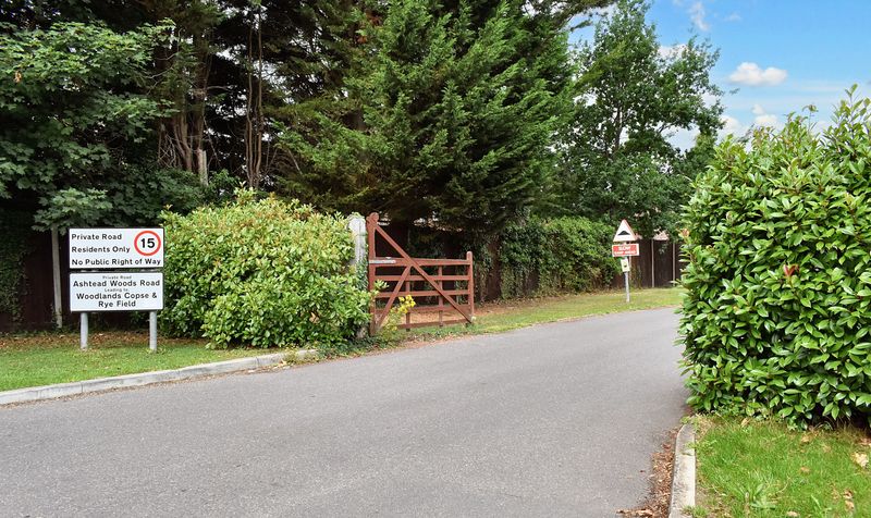 Ashtead Woods Road, Ashtead, KT21