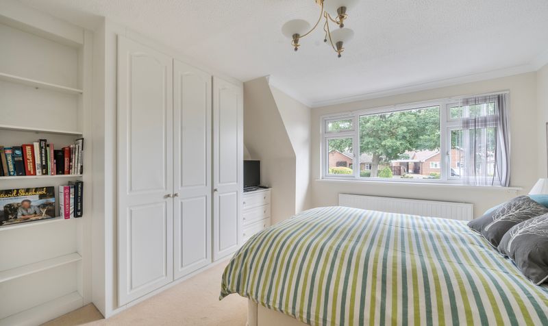 Roebuck Close, Ashtead, KT21
