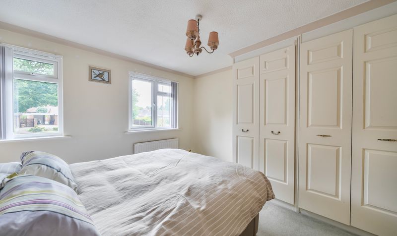 Roebuck Close, Ashtead, KT21