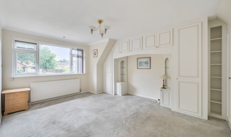 Roebuck Close, Ashtead, KT21