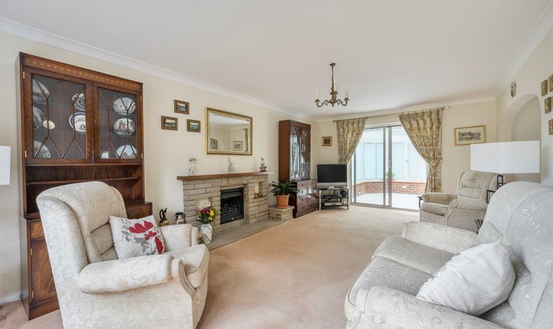 Roebuck Close, Ashtead, KT21