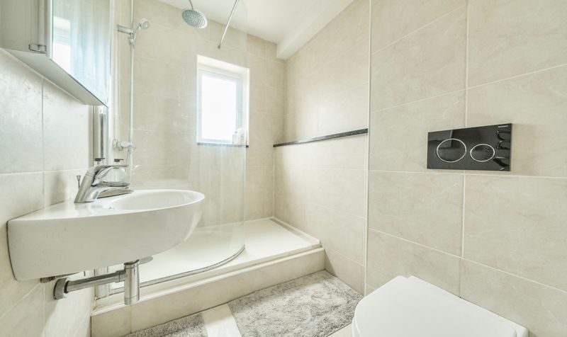 The Ridings, Epsom, KT18