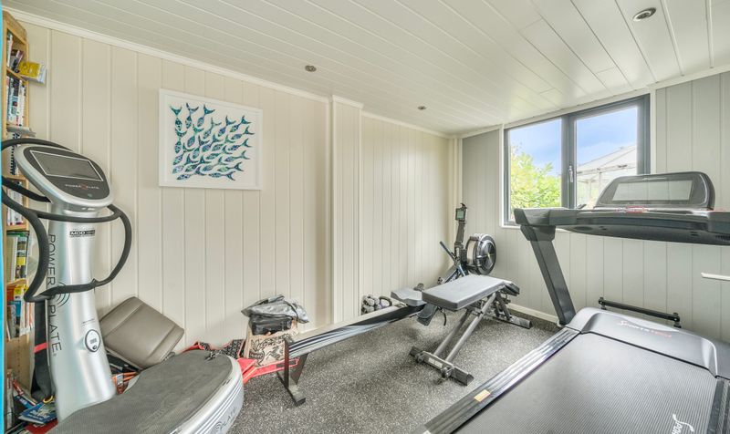 The Ridings, Epsom, KT18