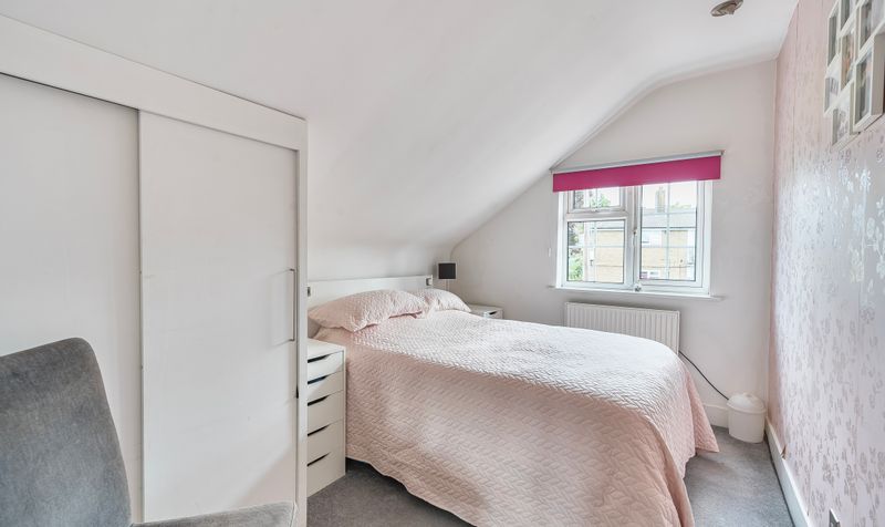 Merland Rise, Epsom, KT18