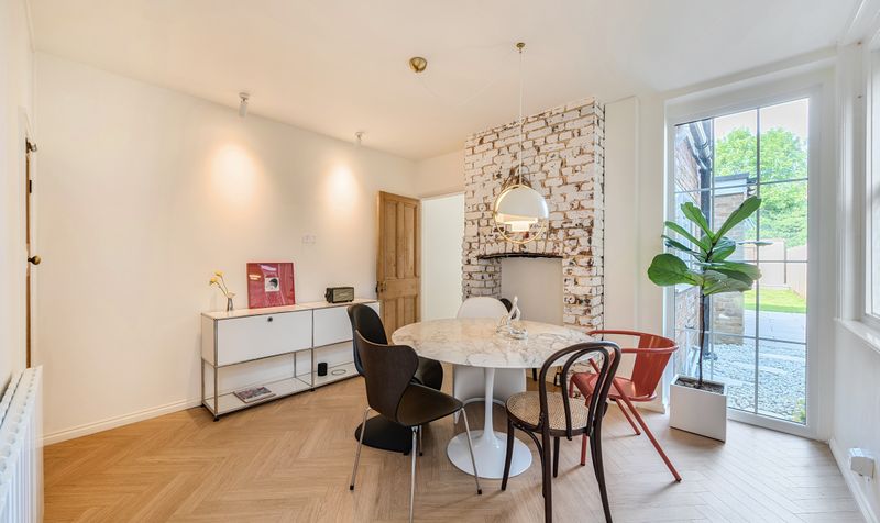 Grove Road, Ashtead, KT21