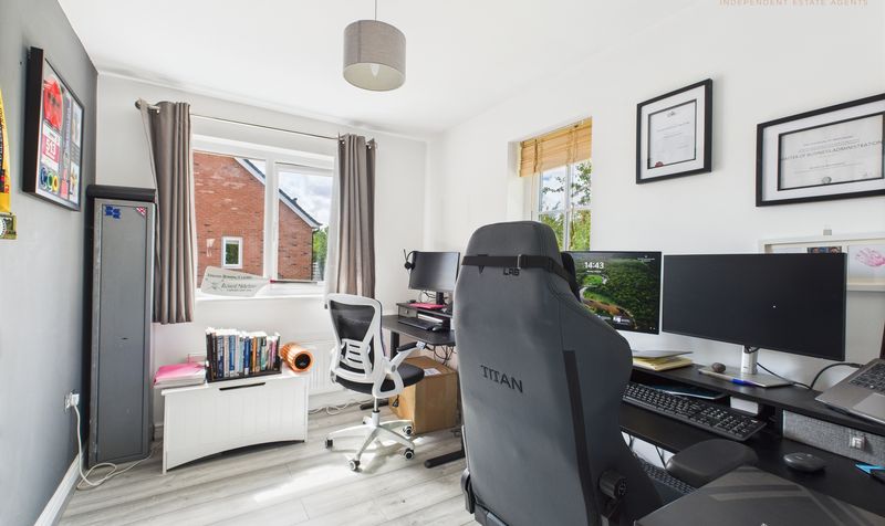 Brigadier Close, Saighton, CH3