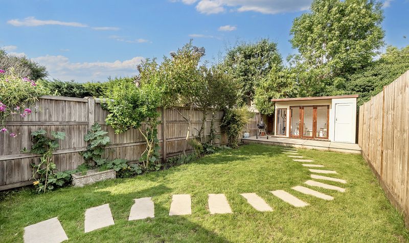 Grove Road, Ashtead, KT21