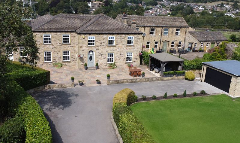 The Laurels, Lascelles Hall Road, Lascelles Hall