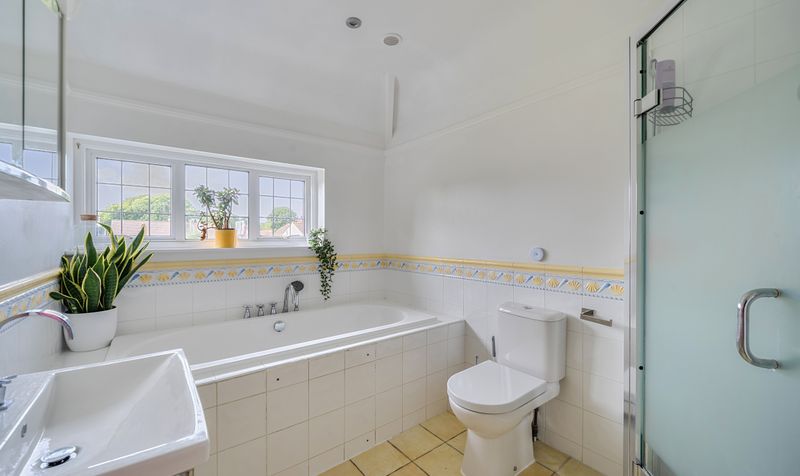 Whitehorse Drive, Epsom, KT18