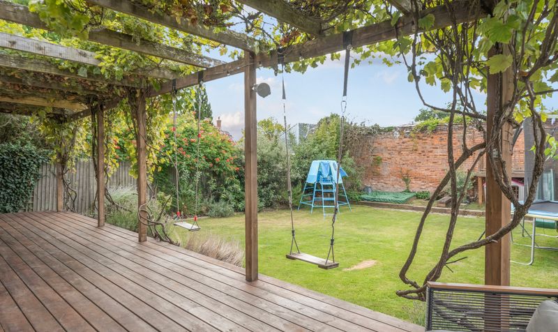 Whitehorse Drive, Epsom, KT18