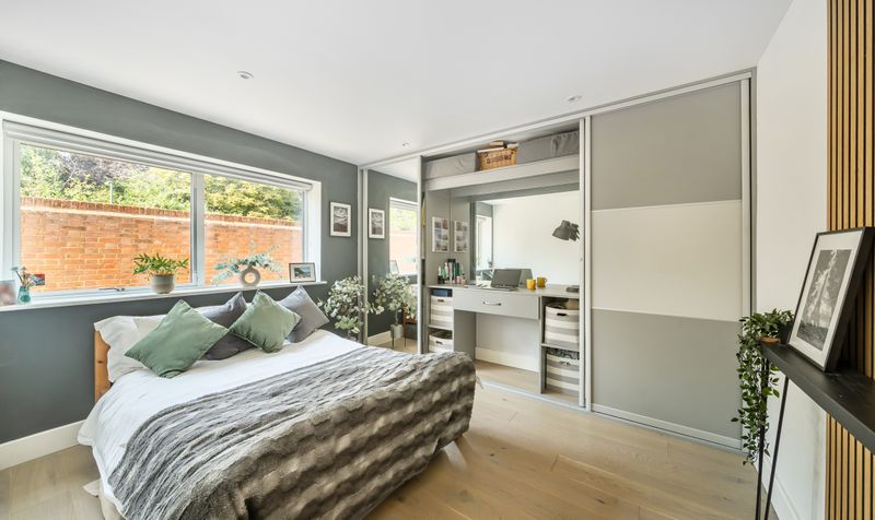 Court Lane, Oaks View Court Lane, KT19