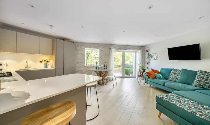 Court Lane, Oaks View Court Lane, KT19