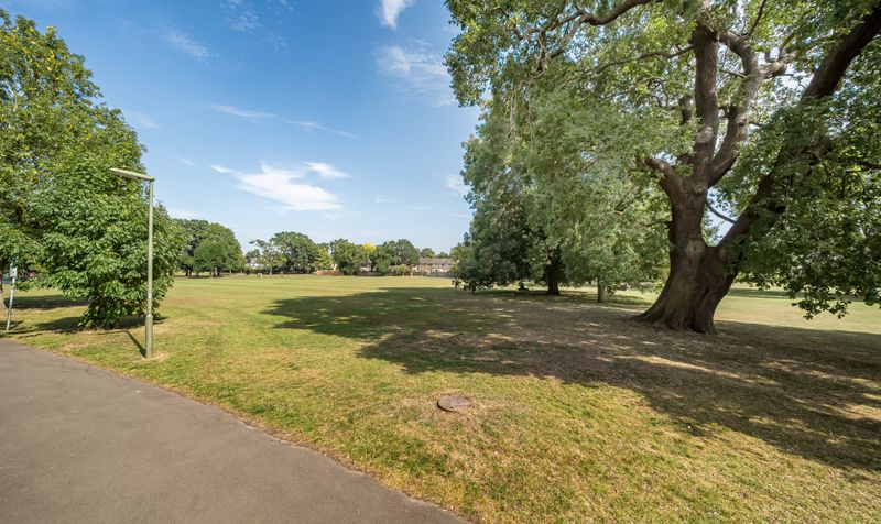 Court Lane, Oaks View Court Lane, KT19