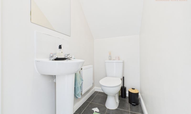 Garrison Close, Saighton, CH3