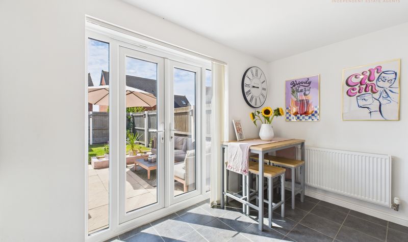 Garrison Close, Saighton, CH3