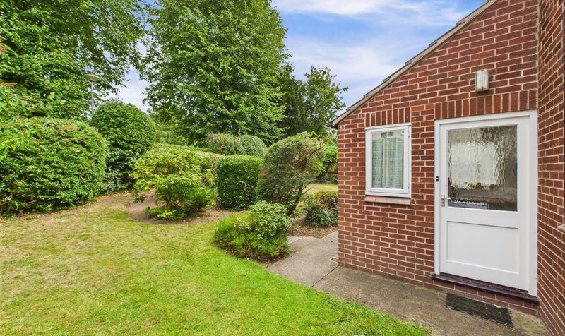 Church Lane, Farndon, CH3
