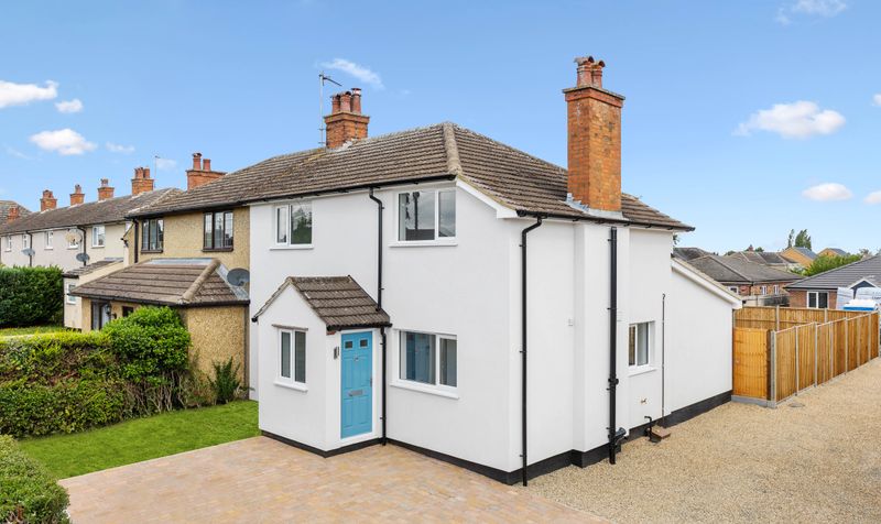 3 Bedroom House For Sale – Broad Street, Clifton, SG17