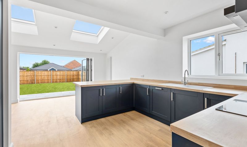 3 Bedroom House For Sale – Broad Street, Clifton, SG17 2