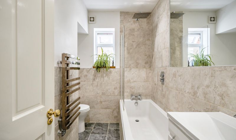 Upper Court Road, Epsom, KT19