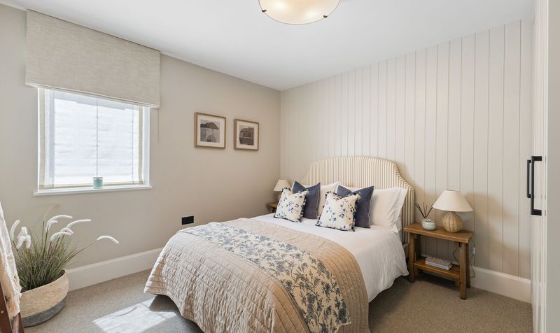 Akehurst Court, Gallop Close, KT17