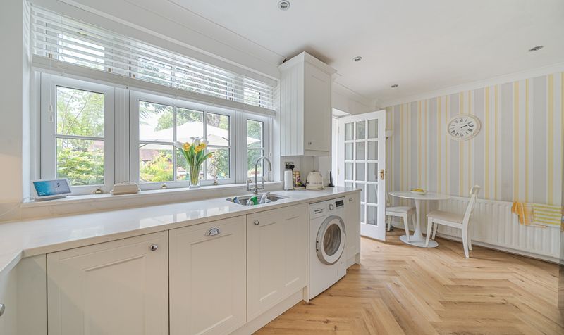 Highridge Close, Epsom, KT18