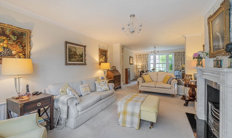 Highridge Close, Epsom, KT18