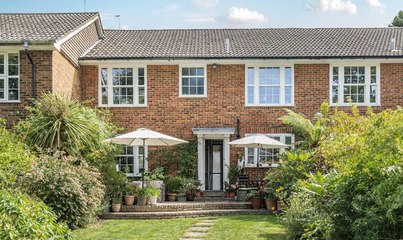 Highridge Close, Epsom, KT18