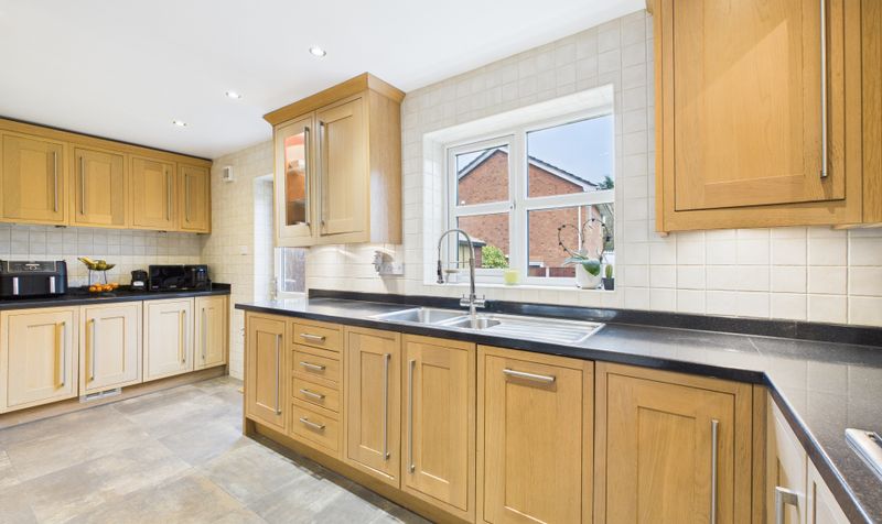 Cherry Dale Road, Broughton, CH4