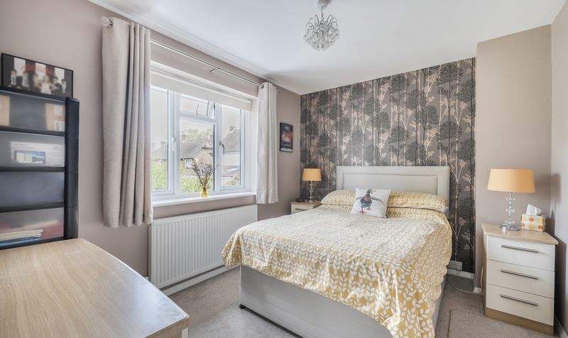 Upland Way, Epsom, KT18