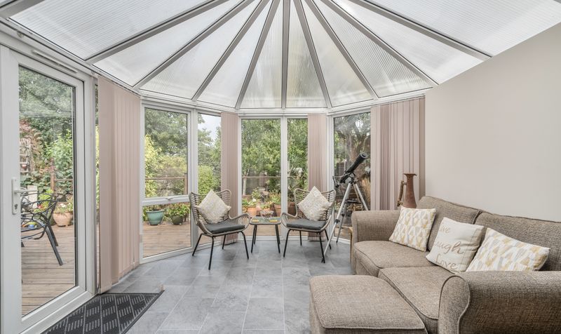 Upland Way, Epsom, KT18