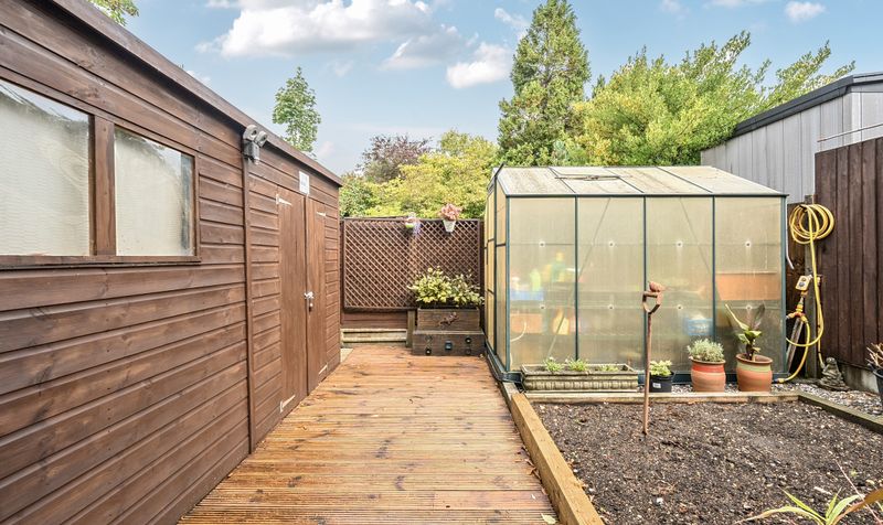 Upland Way, Epsom, KT18