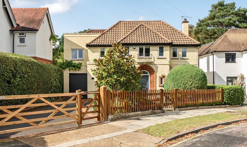 Hylands Close, Epsom, KT18