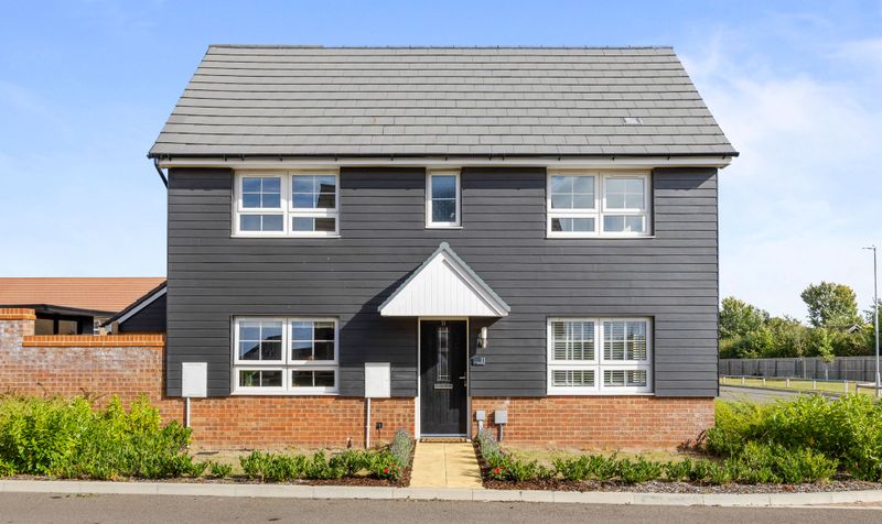 3 Bedroom House For Sale – The Cuttings, Lower Stondon, SG16