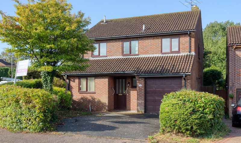 4 Bedroom House For Sale – Blackmore, Letchworth Garden City, SG6