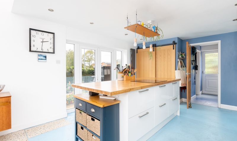 4 Bedroom House For Sale – Broadmead, Hitchin, SG4 3