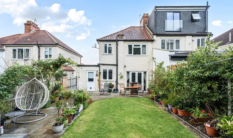 The Greenway, Epsom, KT18