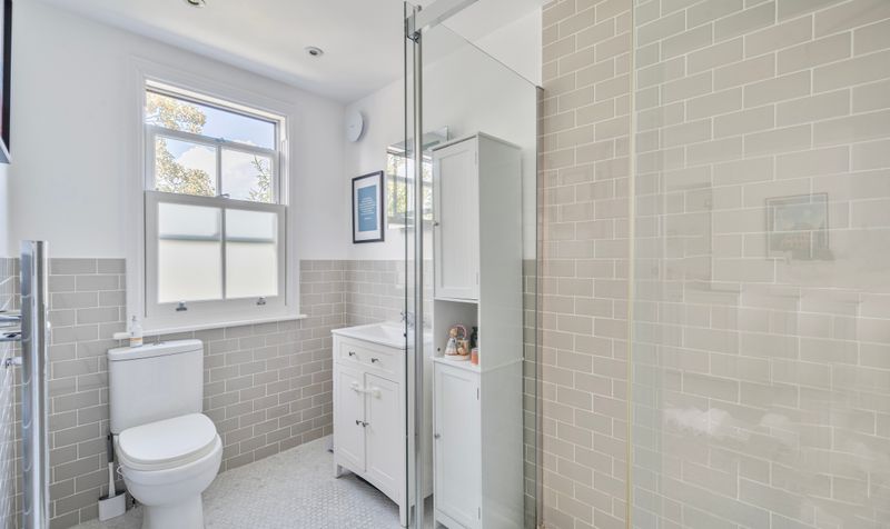 Andrews Close, Epsom, KT17