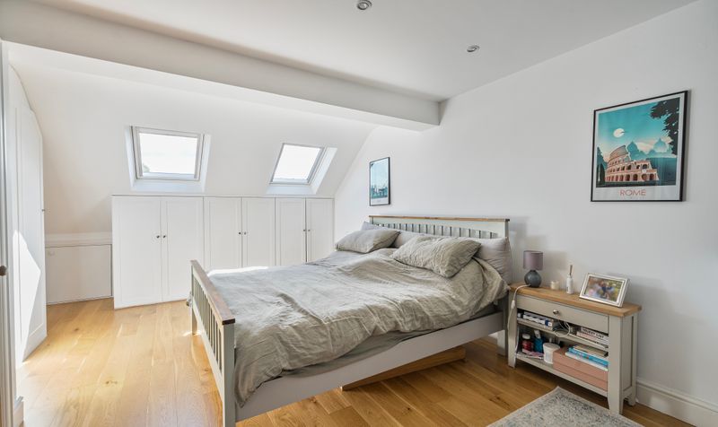 Andrews Close, Epsom, KT17