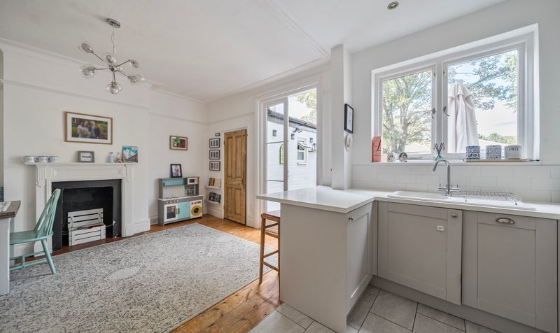 Andrews Close, Epsom, KT17