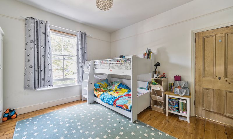 Andrews Close, Epsom, KT17