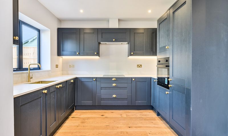 London Road, Ewell, KT17