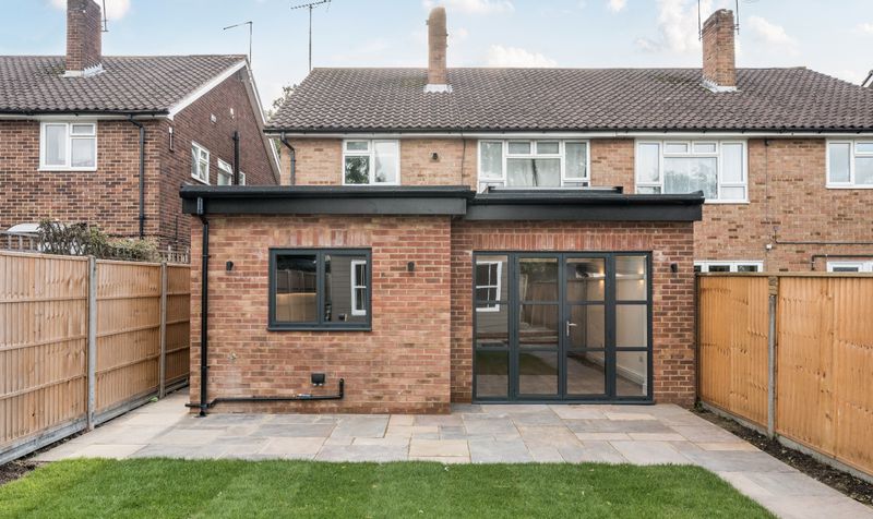 London Road, Ewell, KT17