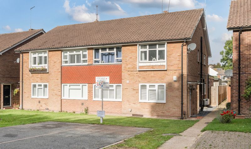 London Road, Ewell, KT17