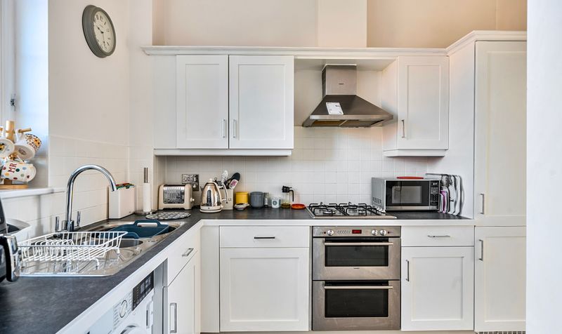 Horton Crescent, Epsom, KT19