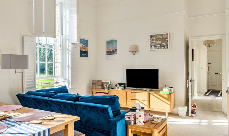 Horton Crescent, Epsom, KT19