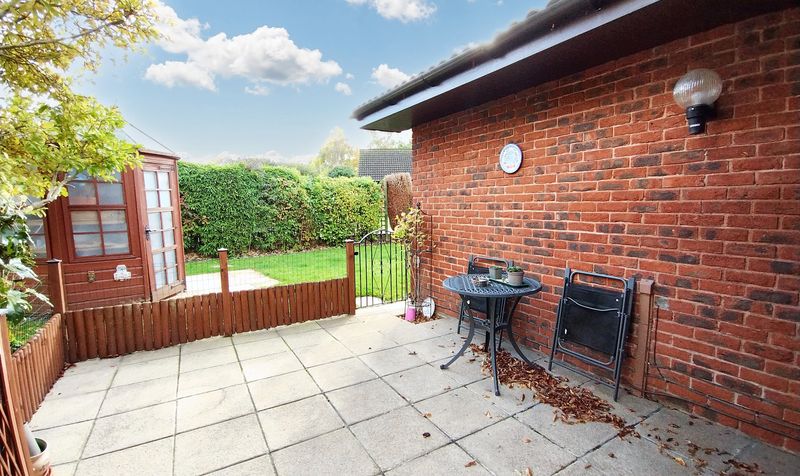 Oakmead Green, Epsom, KT18