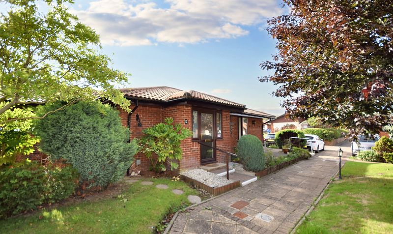 Oakmead Green, Epsom, KT18