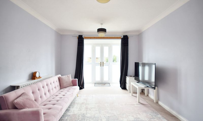 Farriers Road, Epsom, KT17