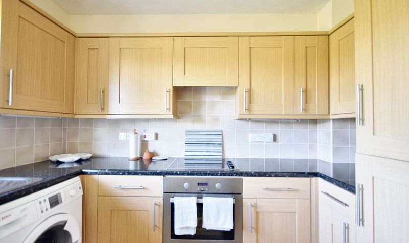 Henbit Close, Rowan Mead Henbit Close, KT20