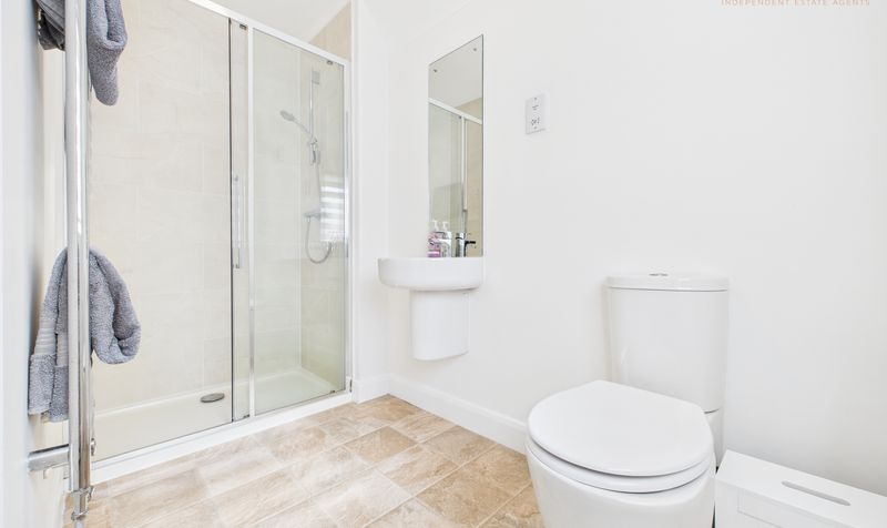 Duke Grove, Saighton, CH3